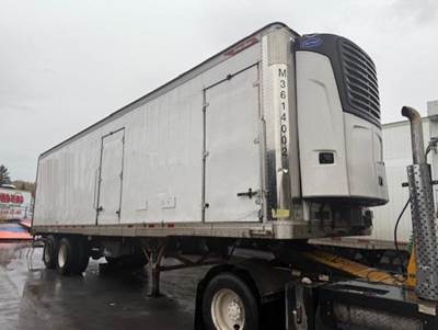 Great Dane 36 ft Reefer Trailer - Fixed Axle, Roll up Door, Carrier