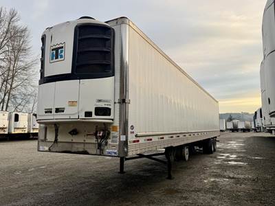 UTILITY 3000R 53 ft Reefer Trailer - Sliding Axle, Swing Door, Thermo King