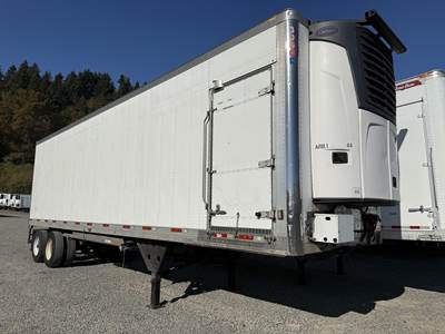 UTILITY 3000R 36 ft Reefer Trailer - Fixed Axle, Roll up Door, Carrier, Multi-Temp