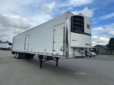 UTILITY ROLL DOOR A/R LIFT GATE REEFER W/CA COMPLIANT THER Reefer Trailer
