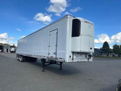 UTILITY ROLL DOOR REEFER TRI-AXLE WITH THERMO-KING MT Reefer Trailer