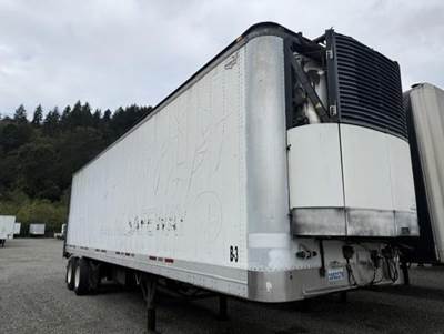 Wabash 34 ft Reefer Trailer - Fixed Axle, Roll up Door, Liftgate, Carrier
