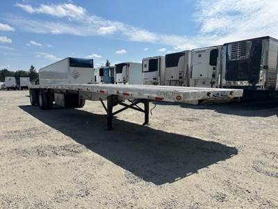 Chaparral 48x102 Tandem Axle Aluminum Tag Trailer - Air Ride, Fixed Spread Axle
