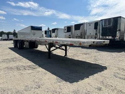 Chaparral 48x102 Tandem Axle Aluminum Tag Trailer - Air Ride, Fixed Spread Axle