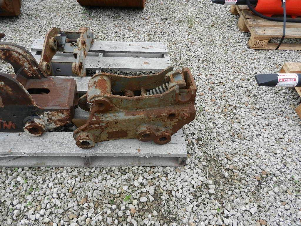 New Holland Coupler For Sale Morris, IL JR12