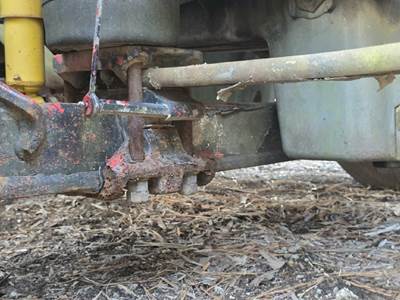 Freightliner Century Class Front Axle Assembly for a Freightliner CENTURY