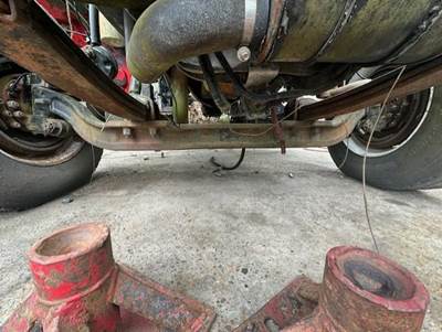 Peterbilt 335 Front Axle Assembly