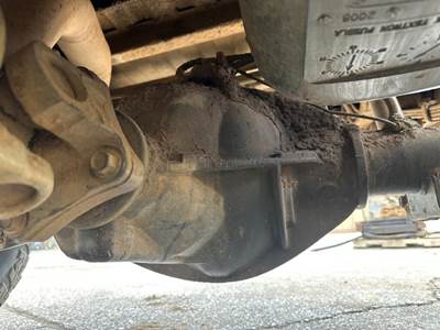 Dodge Ram 2500 Rear Axle Assembly for a Dodge 2500