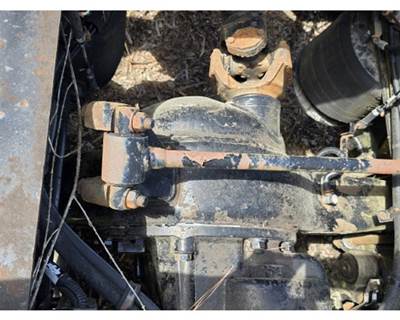 Eaton Rear Axle Assembly for a Freightliner COLUMBIA 120