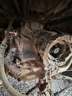 Mack CRD92 Front Axle Housing for a Mack RD688S