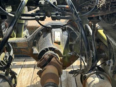 Spicer Front Axle Housing for a Eaton