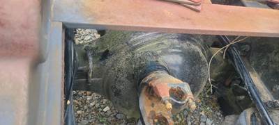 Spicer Front Axle Housing for a Eaton CHU613