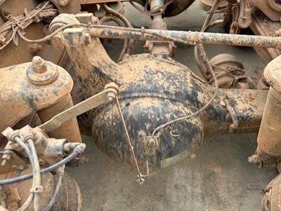 Eaton 335 Rear Axle Housing