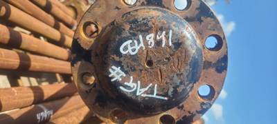 Mack Pinnacle CHU613 Axle Shaft for a Mack CHU613