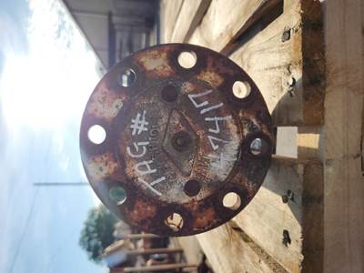 Spicer SPICER AXLE SHAFT Axle Shaft for a Spicer AXLE SHAFT