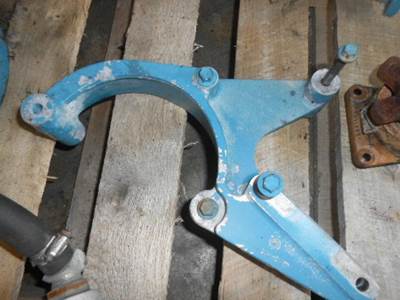 International Bracket Bracket