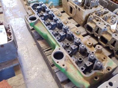 John Deere 6239 Cylinder Head