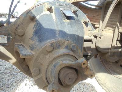 Eaton 19060-S Rear Differential for a Isuzu FTR