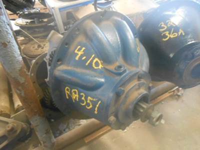 International RA351 Rear Differential