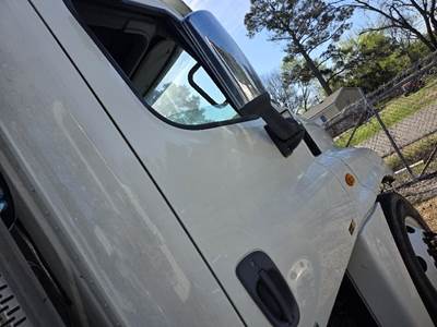 Freightliner Cascadia Front Door Assembly