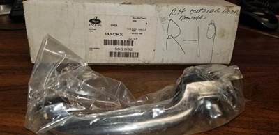 Mack Door Handle