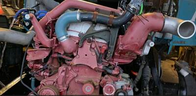 Mack Pinnacle CHU613 Engine for a Mack MP8