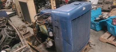 GOOD USED DETROIT 4-53N SN# 4D-197263 MOD# 5043-7001 R/S BLOWER, L/S EXHAUST,