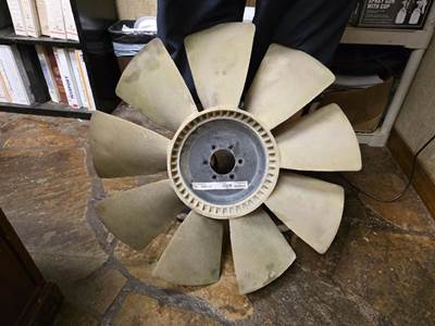 GOOD USED 26" CW SUCTION FAN 9-BLADE CUMMINS/CAT/DETROIT