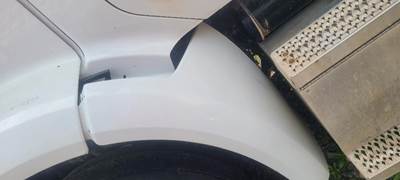 Peterbilt 567 Fender