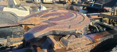 Holland Manual Fifth Wheel