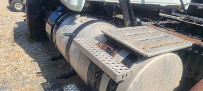 Mack Pinnacle CHU613 Fuel Tank for a Mack CHU613