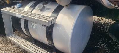 Mack Pinnacle CHU613 Fuel Tank for a Mack CHU613