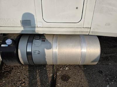 Mack Vision Fuel Tank for a Mack CX600/VISION SERIES