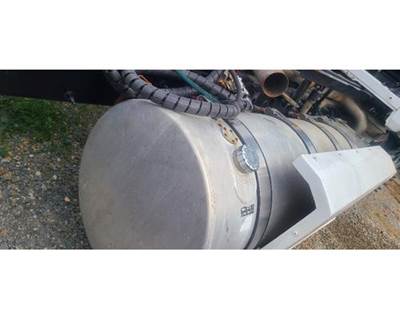 Mack Vision CXN613 Fuel Tank for a Mack CXN613