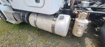 Peterbilt 567 Fuel Tank