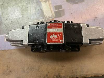 Aaa Products 4-WAY Hydraulic Control Valve PN# MRO3H