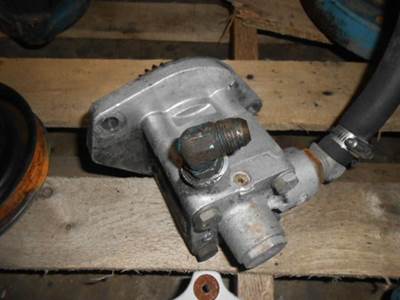 INTERNATIONAL DT466E STEERING PUMP