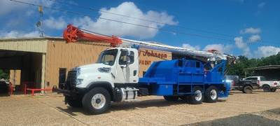 Freightliner 114SD Truck