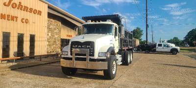 Mack Granite CV713 Truck