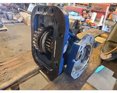 Muncie PTO, Part # TG8SU6806A1KX, for Eaton FRO