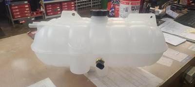 NEW SURPLUS FREIGHTLINER SURGE TANK # 0523045001