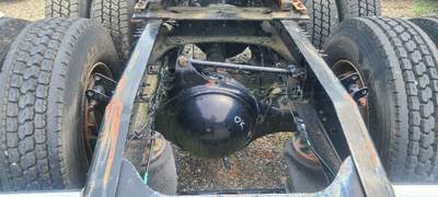 Mack Vision CXN613 Suspension for a Mack CXN613