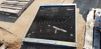 Good Used Hydraulic Oil Cooler 48"L X 3.5"W X 39.5" H
Male Pipe Thread 1-1/4"