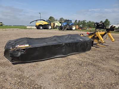 Vermeer M7040 Disc Mower