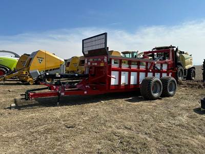 H&S HPV4255 Dry Manure Spreader