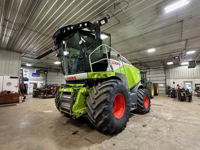 Claas JAGUAR 970 Self-Propelled Forage Harvester