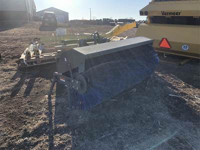 FARM KING ALLIED 6' SWEEPER Sweeper Attachment