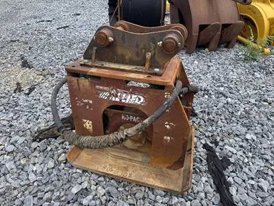 Allied HOPAC 1600 Compactor Attachment, 29"X40" Baseplate, 65 mm Pins