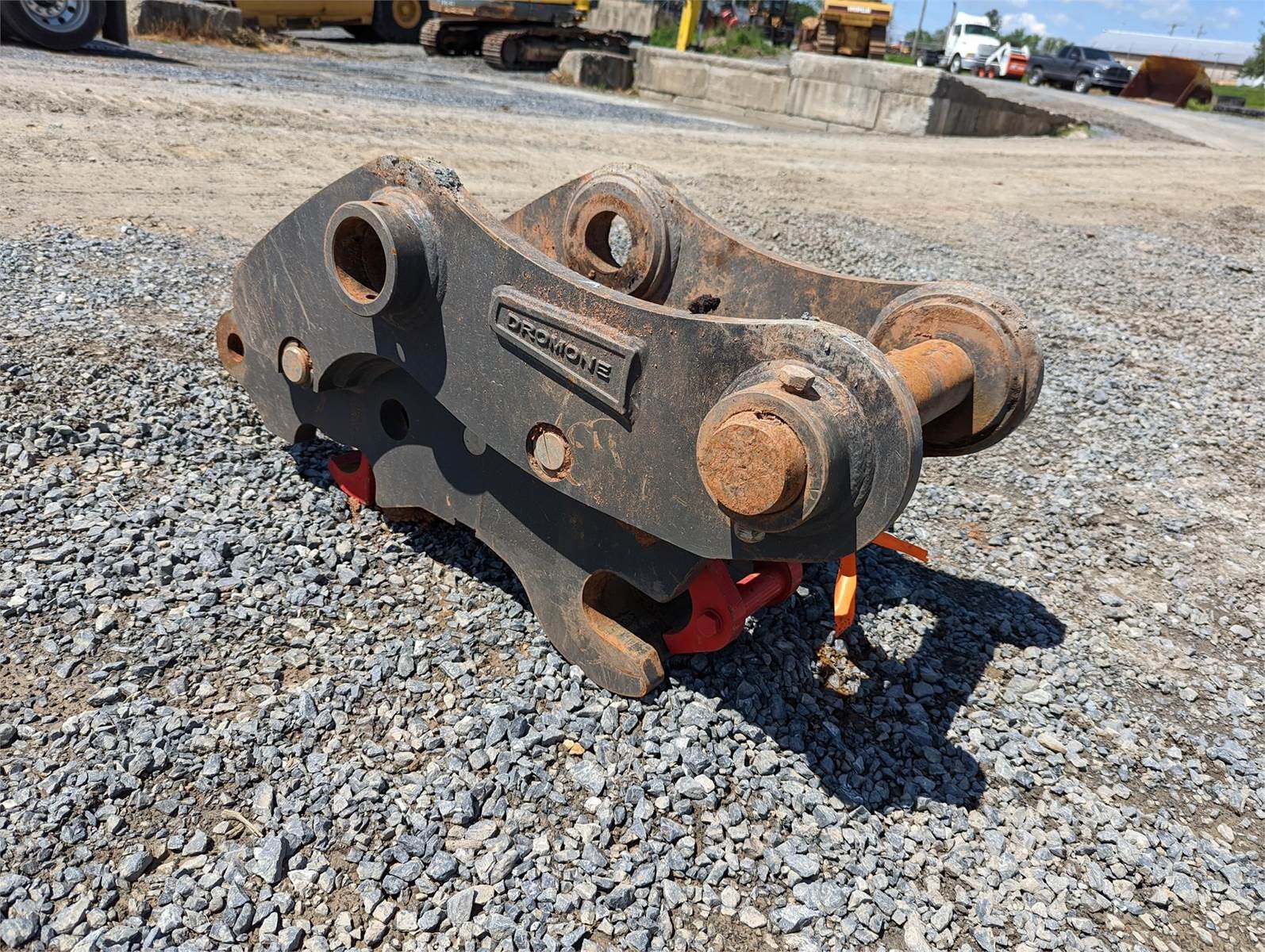 2017 Dromone CX210 Hydraulic Coupler For Sale Womelsdorf, PA A2459