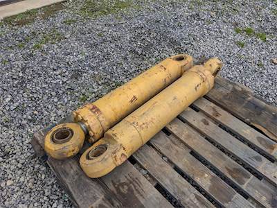 Caterpillar CYLINDERS Cylinder